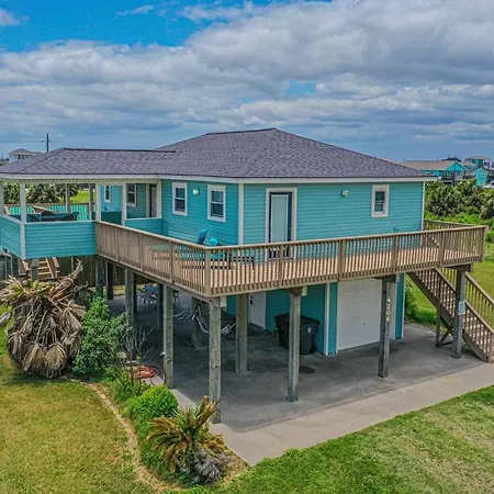 Fly Away To Sea Bird Life Is Better In Flip-Flops Villa